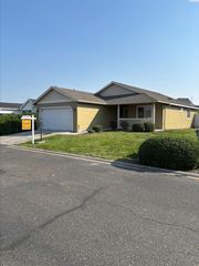 1616 Cactus Loop, Richland, WA 99352
