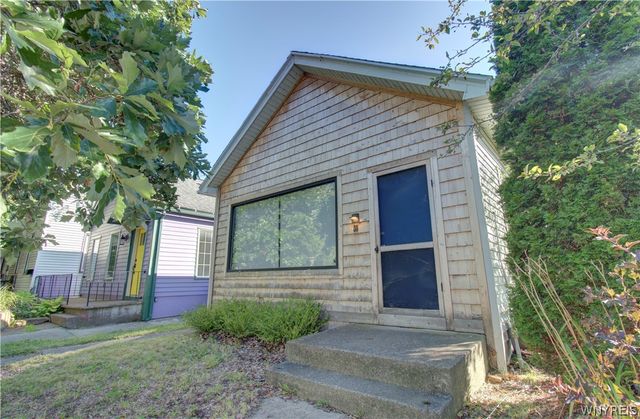 38 Brayton Street, Buffalo, NY 14213
