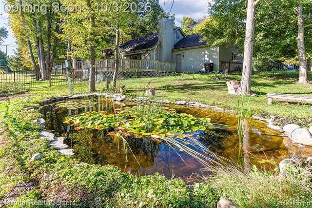 19998 Purlingbrook Street, Livonia, MI 48152