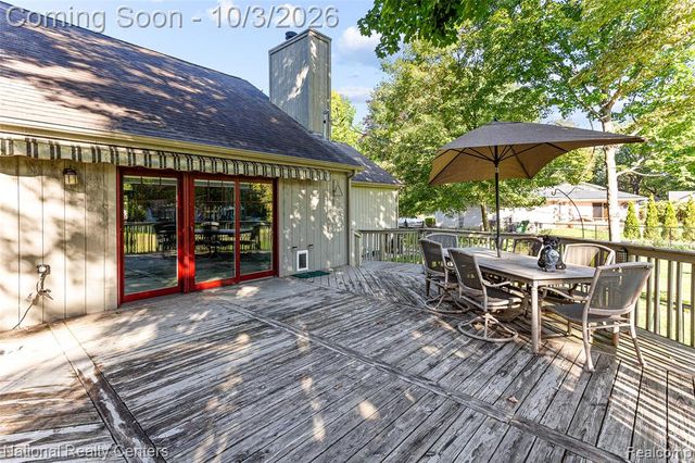19998 Purlingbrook Street, Livonia, MI 48152