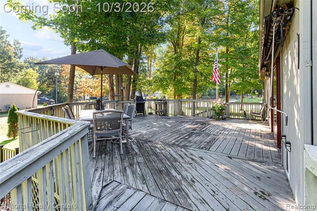 19998 Purlingbrook Street, Livonia, MI 48152