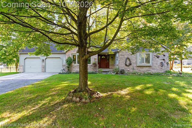 19998 Purlingbrook Street, Livonia, MI 48152