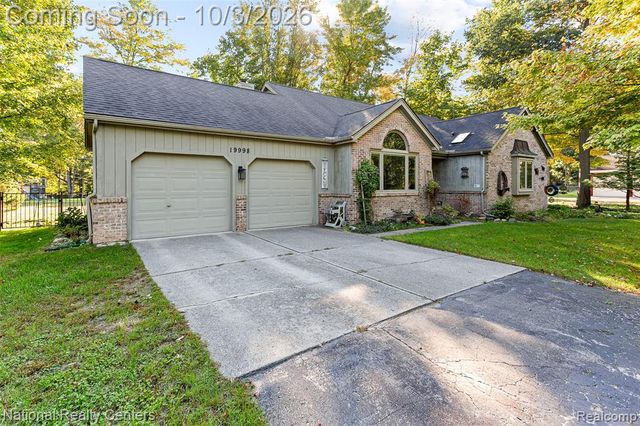 19998 Purlingbrook Street, Livonia, MI 48152