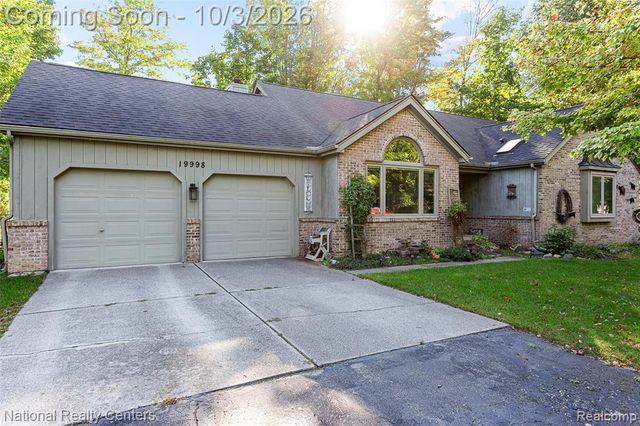 19998 Purlingbrook Street, Livonia, MI 48152