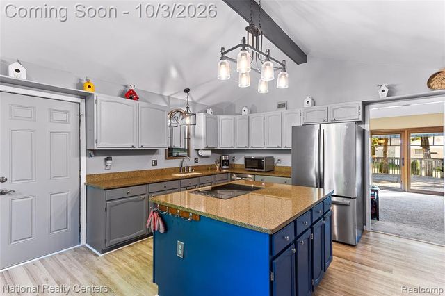 19998 Purlingbrook Street, Livonia, MI 48152