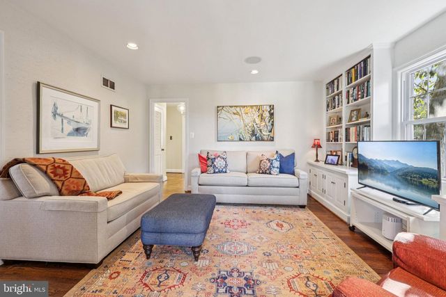 5805 MARBURY, Bethesda, MD 20816