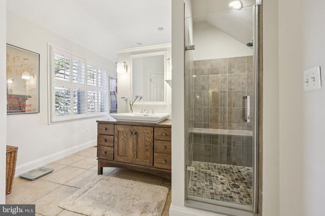 5805 MARBURY, Bethesda, MD 20816