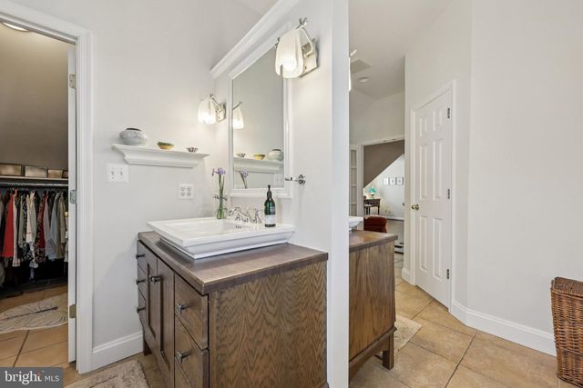 5805 MARBURY, Bethesda, MD 20816