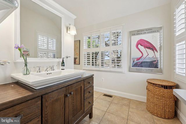 5805 MARBURY, Bethesda, MD 20816