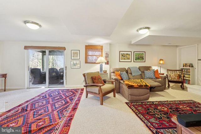 5805 MARBURY, Bethesda, MD 20816