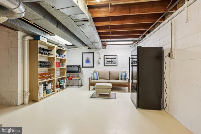 5805 MARBURY, Bethesda, MD 20816