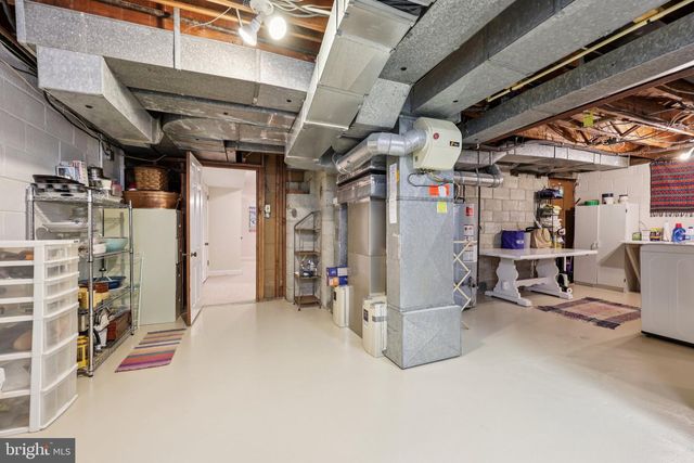 5805 MARBURY, Bethesda, MD 20816