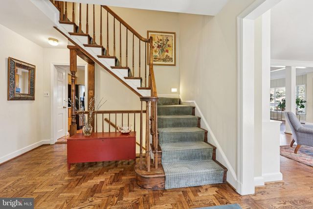 5805 MARBURY, Bethesda, MD 20816