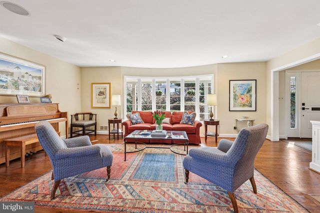 5805 MARBURY, Bethesda, MD 20816