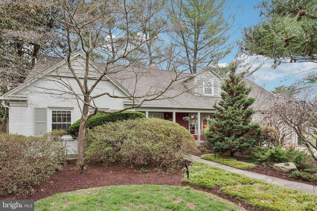 5805 MARBURY, Bethesda, MD 20816