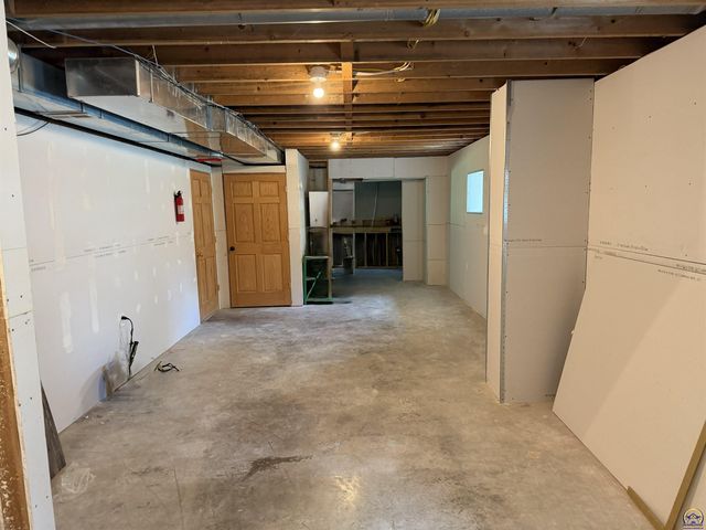 3110 SE Indiana AVE, Topeka, KS 66605