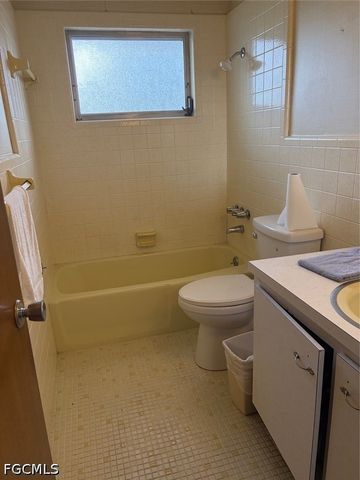 301 Rushmore AVE N, Lehigh Acres, FL 33936