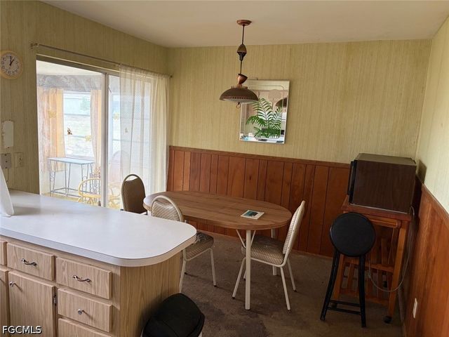 301 Rushmore AVE N, Lehigh Acres, FL 33936