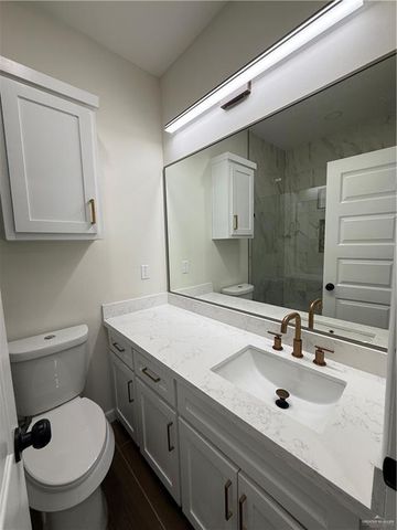 1301 Woodlands Trail 3, Pharr, TX 78577