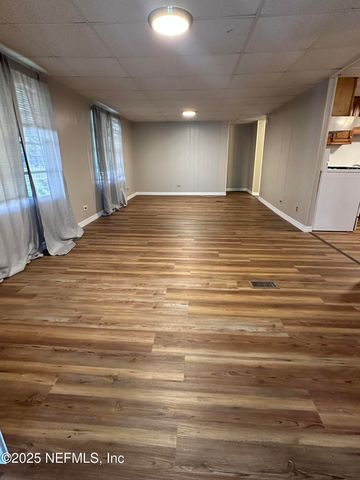 213 ALABAMA Street, Crescent City, FL 32112