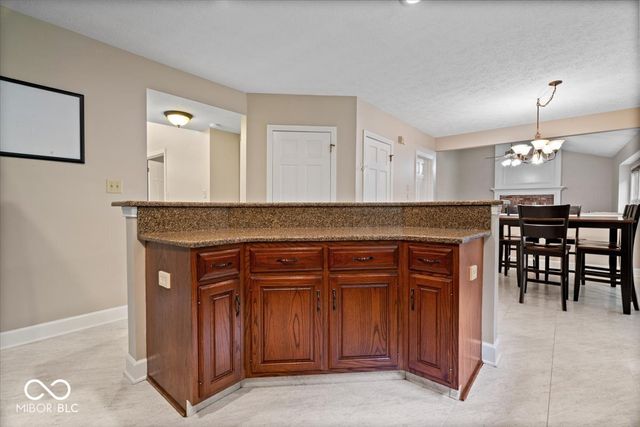 11734 Forest Park Lane, Carmel, IN 46033