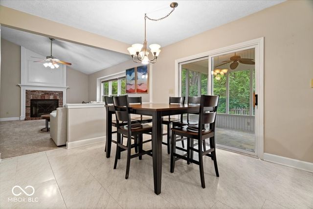11734 Forest Park Lane, Carmel, IN 46033