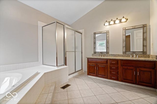 11734 Forest Park Lane, Carmel, IN 46033