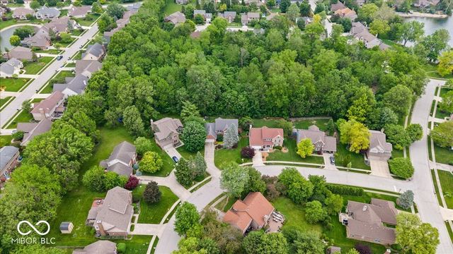 11734 Forest Park Lane, Carmel, IN 46033