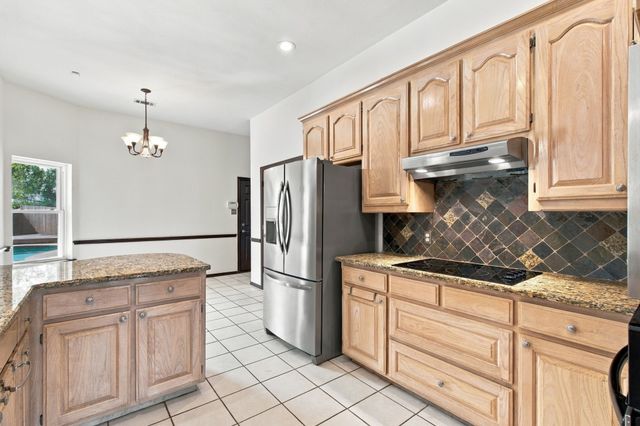 405 Montreal Drive, Hurst, TX 76054