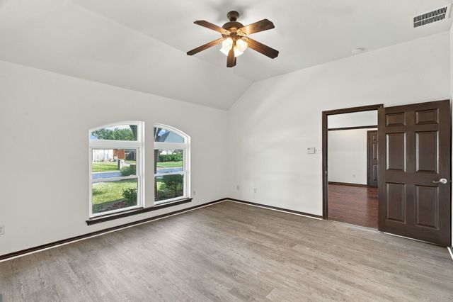 405 Montreal Drive, Hurst, TX 76054