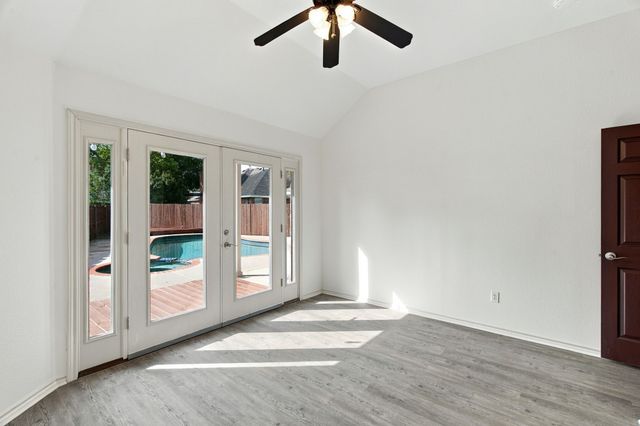 405 Montreal Drive, Hurst, TX 76054