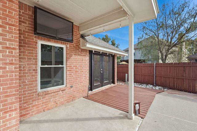 405 Montreal Drive, Hurst, TX 76054