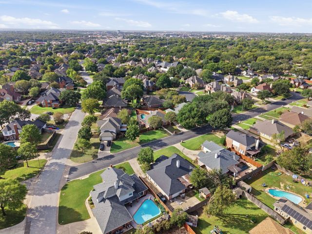 405 Montreal Drive, Hurst, TX 76054