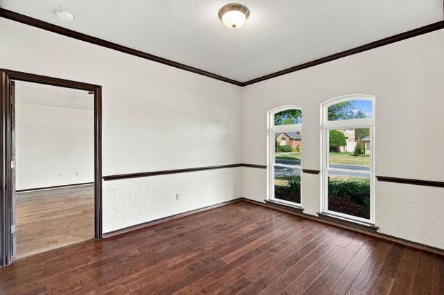 405 Montreal Drive, Hurst, TX 76054