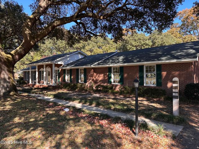 245 High Tide Drive, Wilmington, NC 28411