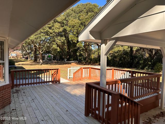 245 High Tide Drive, Wilmington, NC 28411