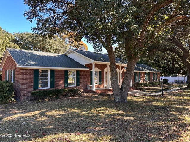 245 High Tide Drive, Wilmington, NC 28411