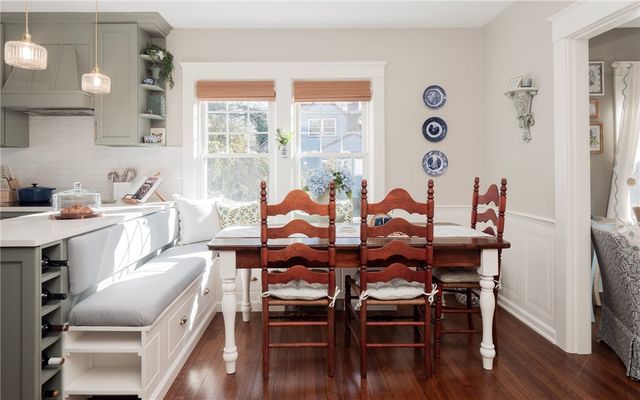 26 Vernon Avenue, Newport, RI 02840