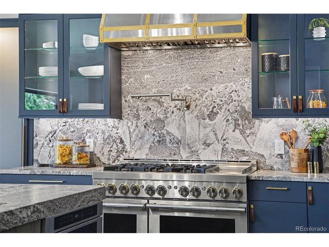 4990 Black Fox Cir, Elizabeth, CO 80107