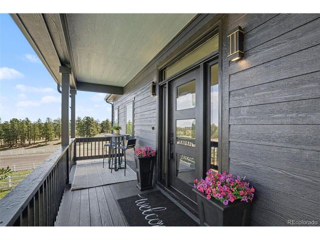 4990 Black Fox Cir, Elizabeth, CO 80107