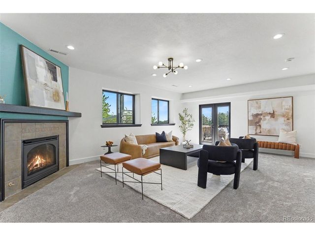 4990 Black Fox Cir, Elizabeth, CO 80107
