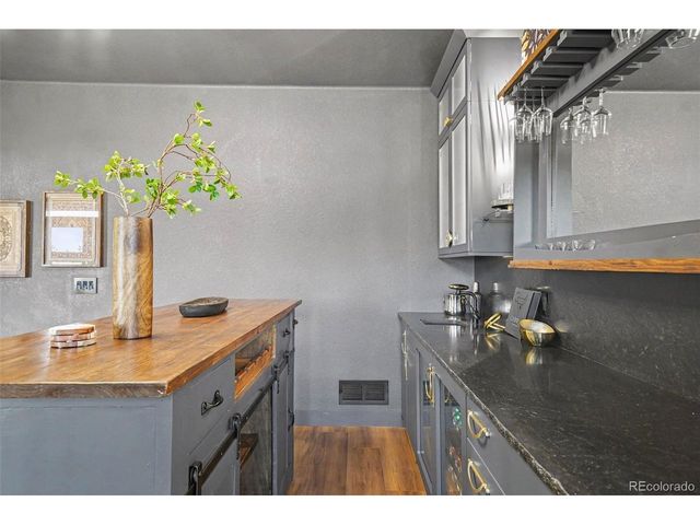 4990 Black Fox Cir, Elizabeth, CO 80107