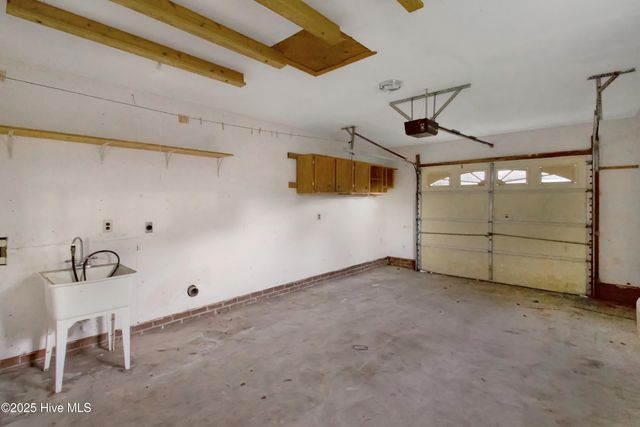 512 E Springhill Terrace, Jacksonville, NC 28546