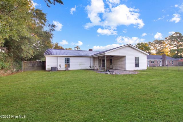 512 E Springhill Terrace, Jacksonville, NC 28546