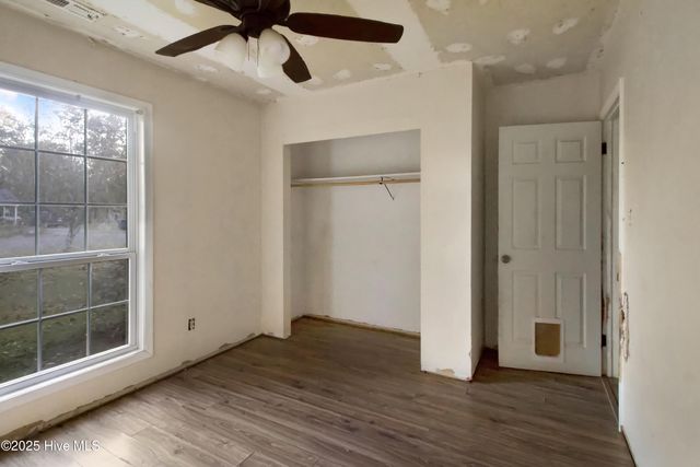 512 E Springhill Terrace, Jacksonville, NC 28546