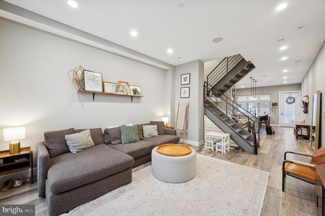 1942 TASKER ST, Philadelphia, PA 19145