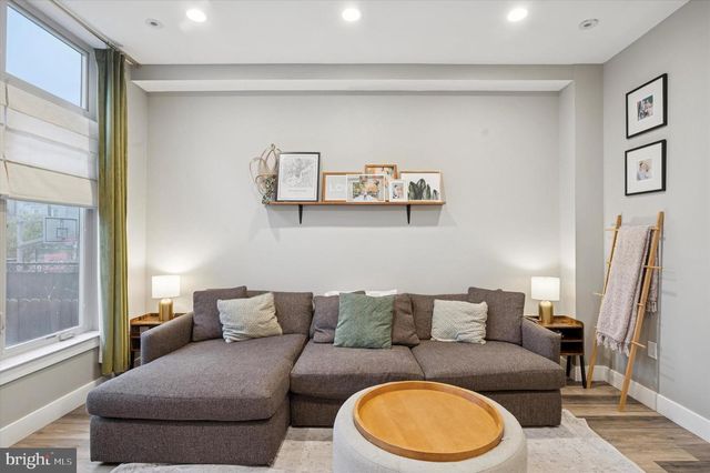 1942 TASKER ST, Philadelphia, PA 19145