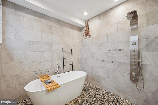 1942 TASKER ST, Philadelphia, PA 19145