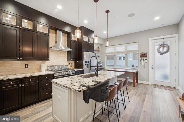 1942 TASKER ST, Philadelphia, PA 19145