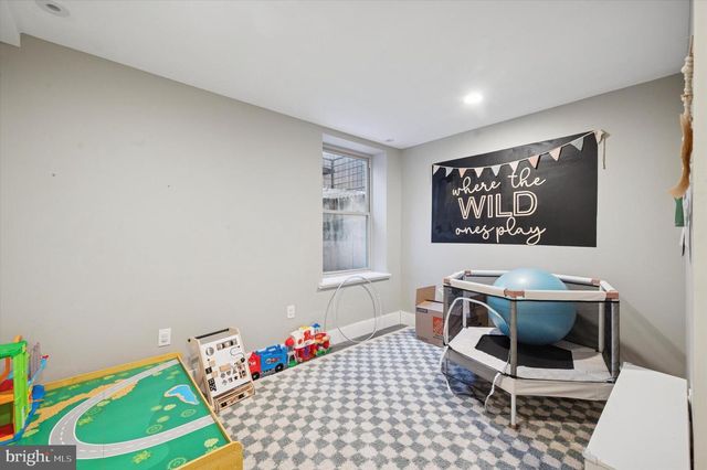 1942 TASKER ST, Philadelphia, PA 19145